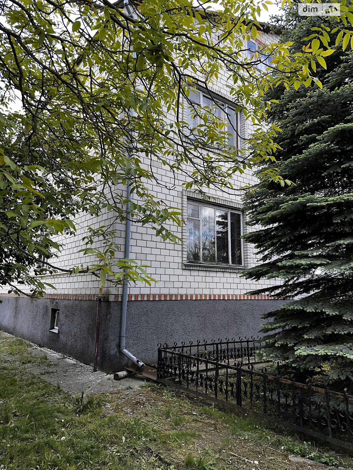 двухэтажный дом с гаражом, 480 кв. м, кирпич. Продажа в Стрижавке фото 1 двухэтажный дом с гаражом, 480 кв. м, кирпич. Продажа в Стрижавке фото 1