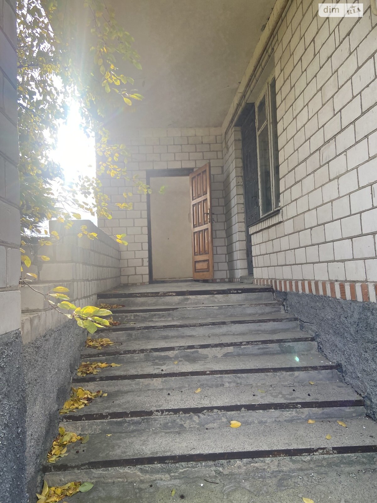 двухэтажный дом с верандой, 437.5 кв. м, кирпич. Продажа в Стрижавке фото 1