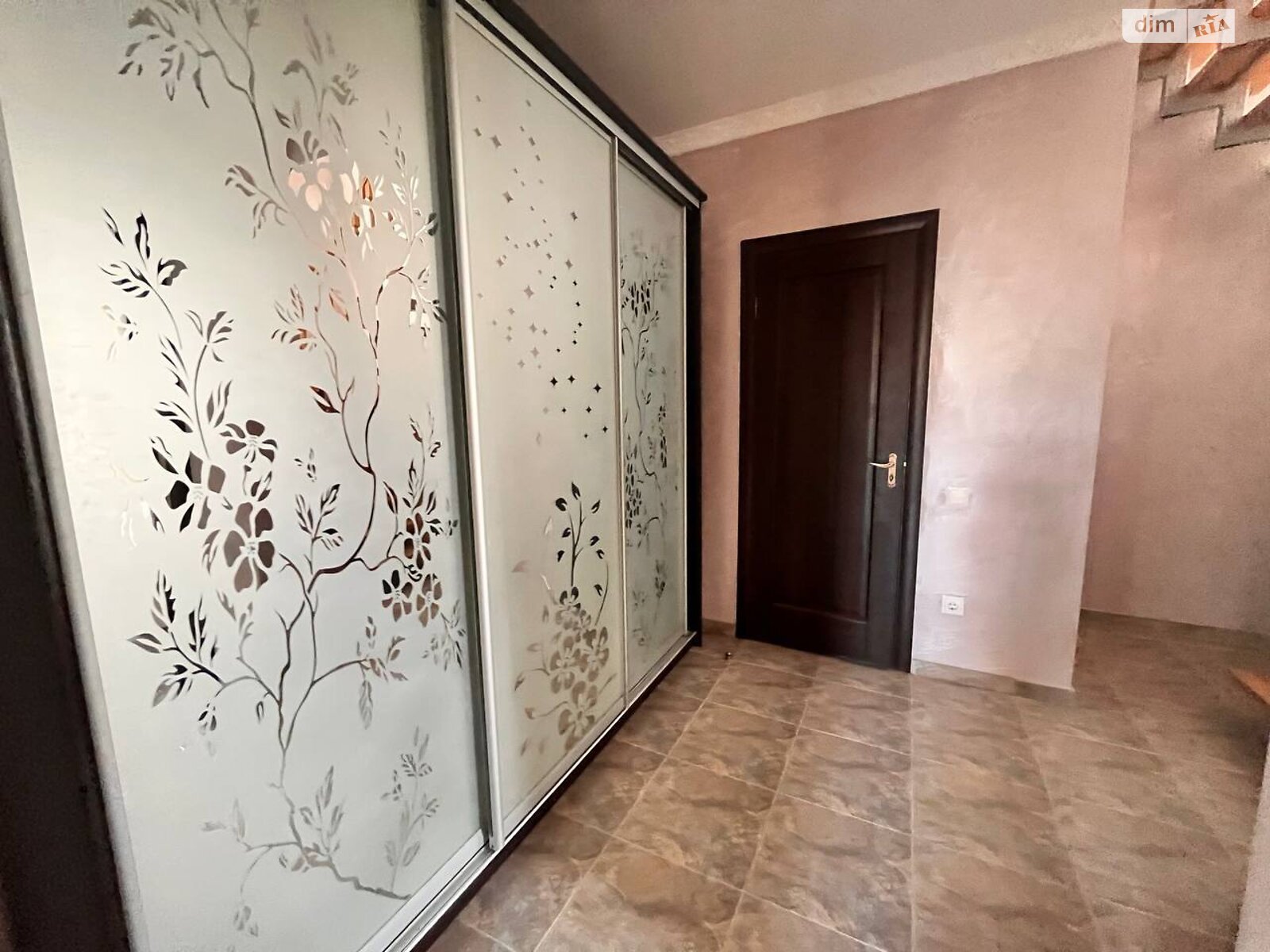 двухэтажный дом с верандой, 150 кв. м, кирпич. Продажа в Стрижавке фото 1 двухэтажный дом с верандой, 150 кв. м, кирпич. Продажа в Стрижавке фото 1