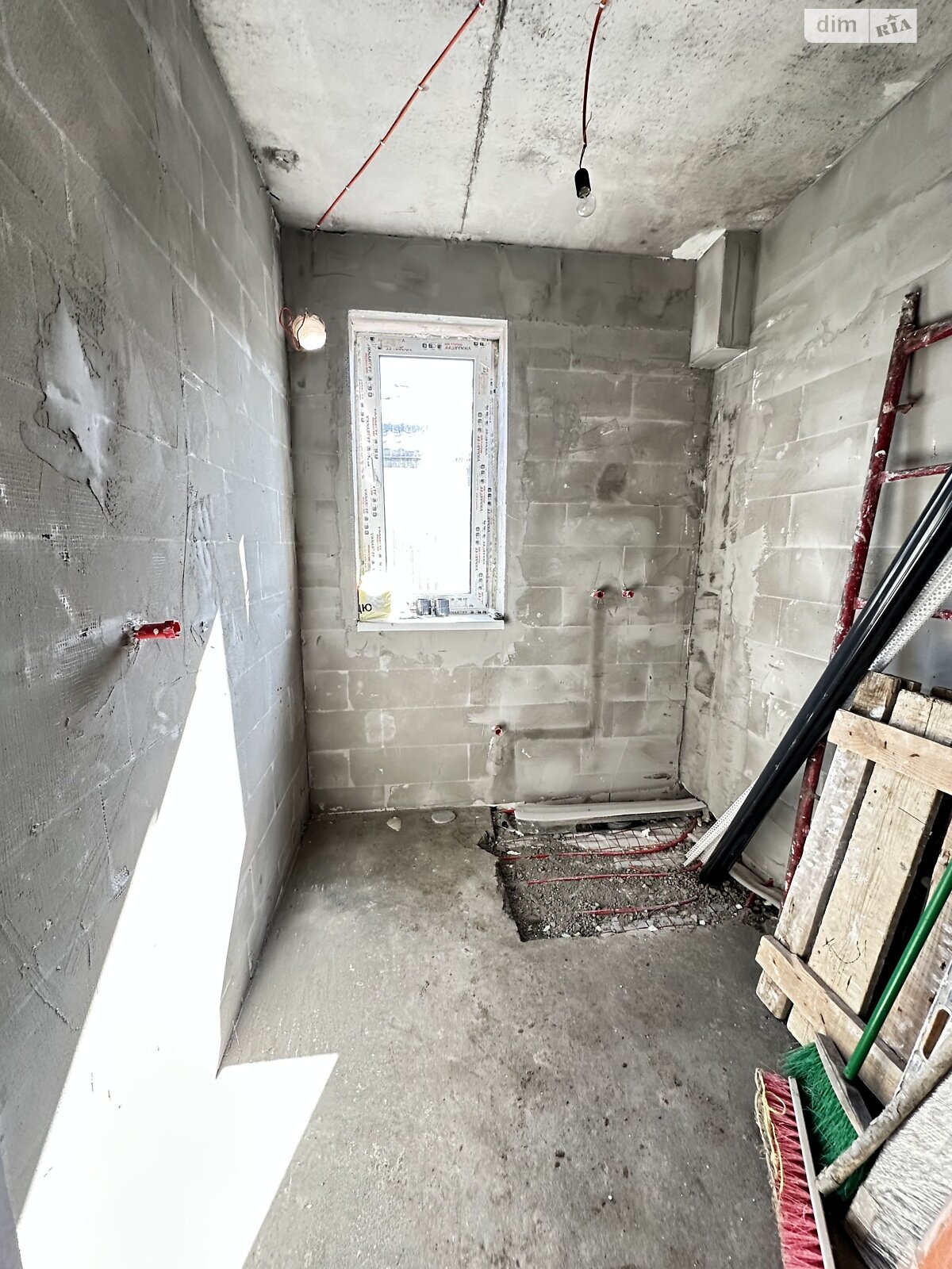 двухэтажный дом, 110 кв. м, газобетон. Продажа в Стрижавке фото 1