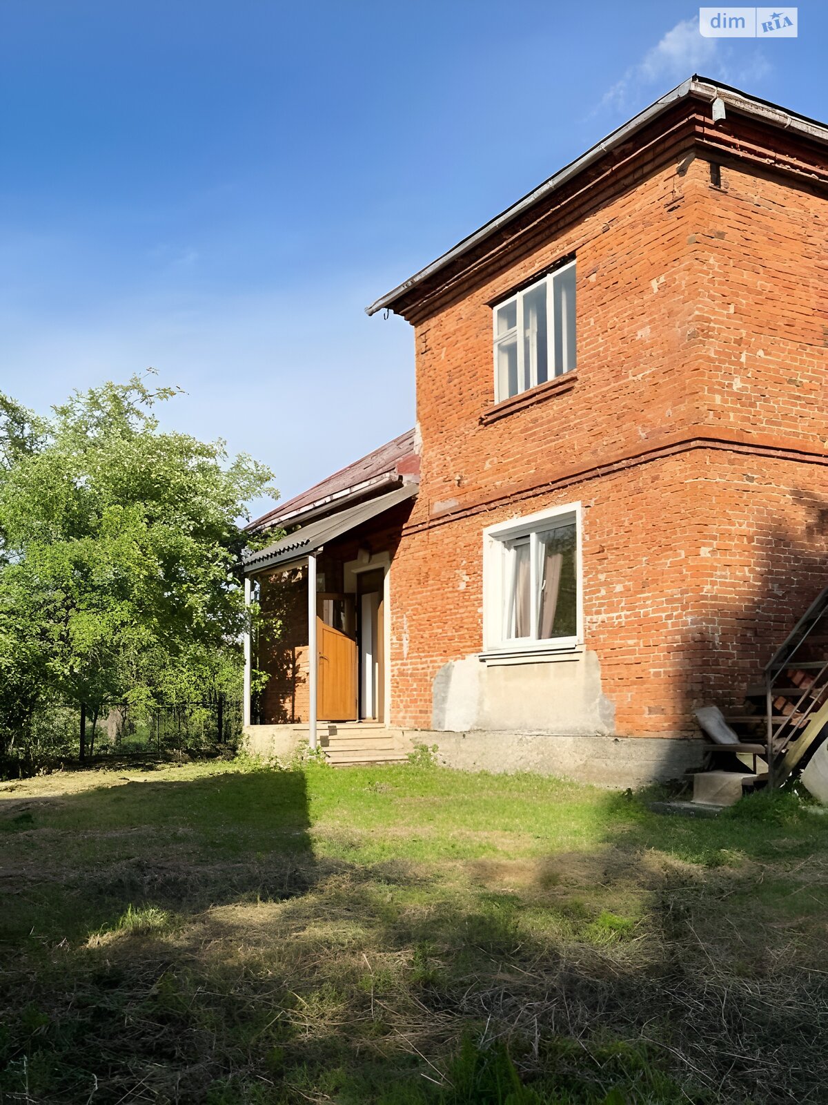 двухэтажный дом с гаражом, 103 кв. м, кирпич. Продажа в Стримбе фото 1 двухэтажный дом с гаражом, 103 кв. м, кирпич. Продажа в Стримбе фото 1