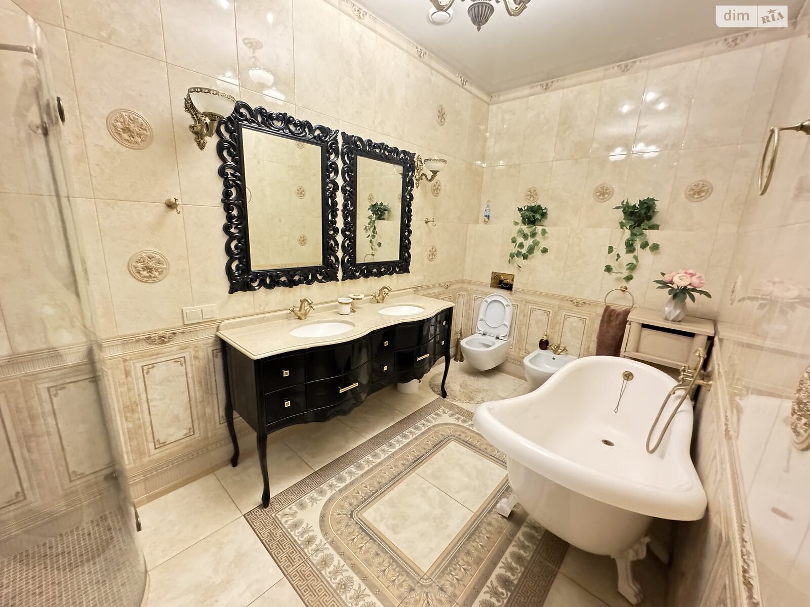 двухэтажный дом с отоплением, 270 кв. м, кирпич. Продажа в Струмовке фото 1 двухэтажный дом с отоплением, 270 кв. м, кирпич. Продажа в Струмовке фото 1