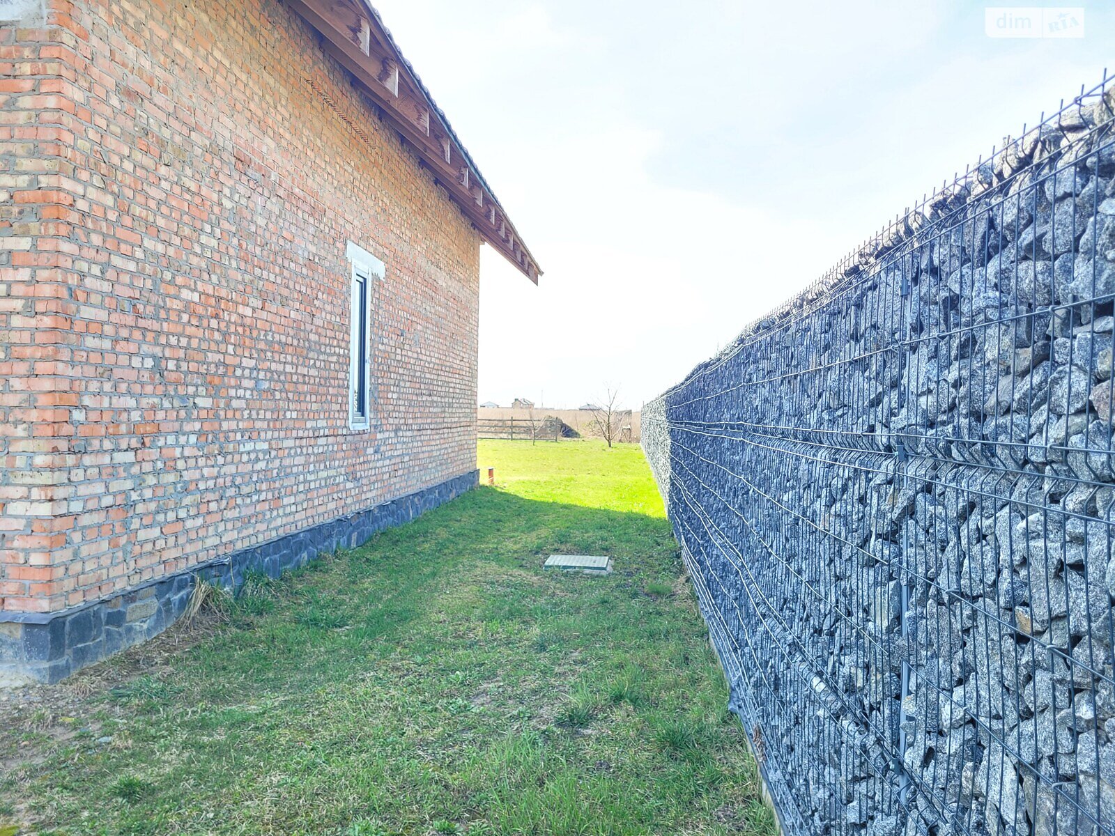 двоповерховий будинок з гаражем, 150 кв. м, цегла. Продаж у Струмівці фото 1 двоповерховий будинок з гаражем, 150 кв. м, цегла. Продаж у Струмівці фото 1