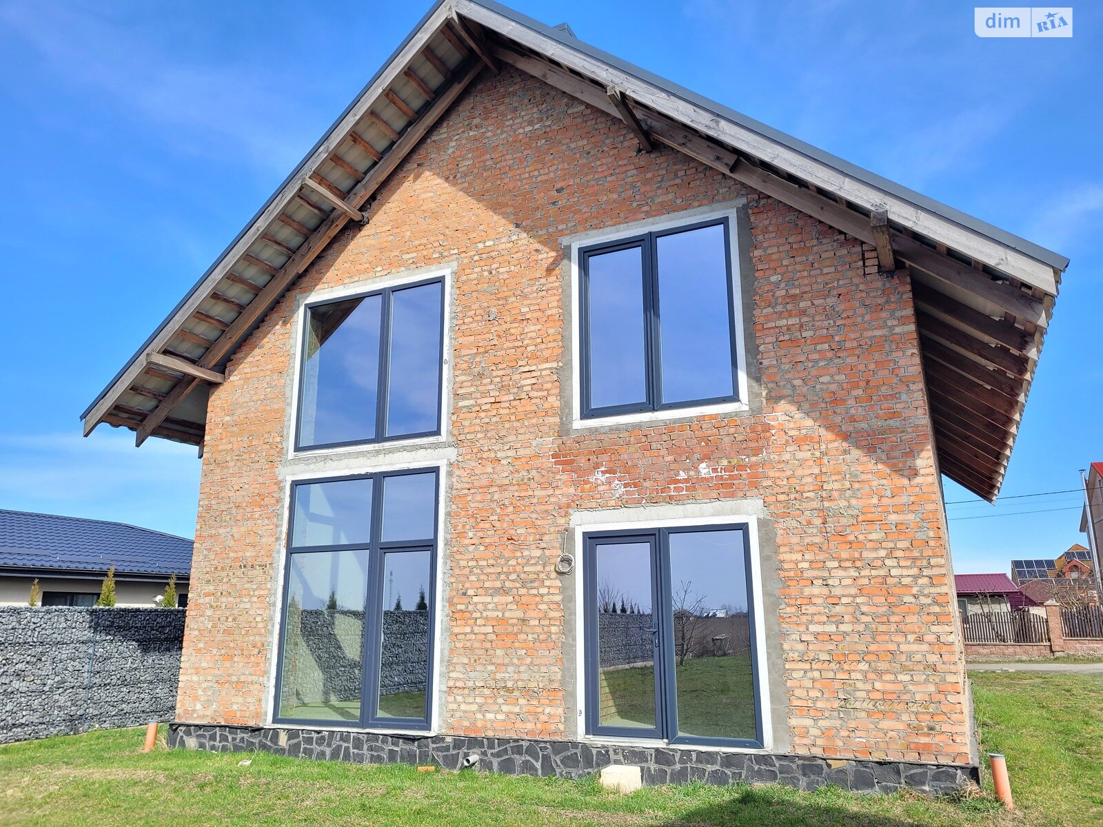 двоповерховий будинок з гаражем, 150 кв. м, цегла. Продаж у Струмівці фото 1 двоповерховий будинок з гаражем, 150 кв. м, цегла. Продаж у Струмівці фото 1