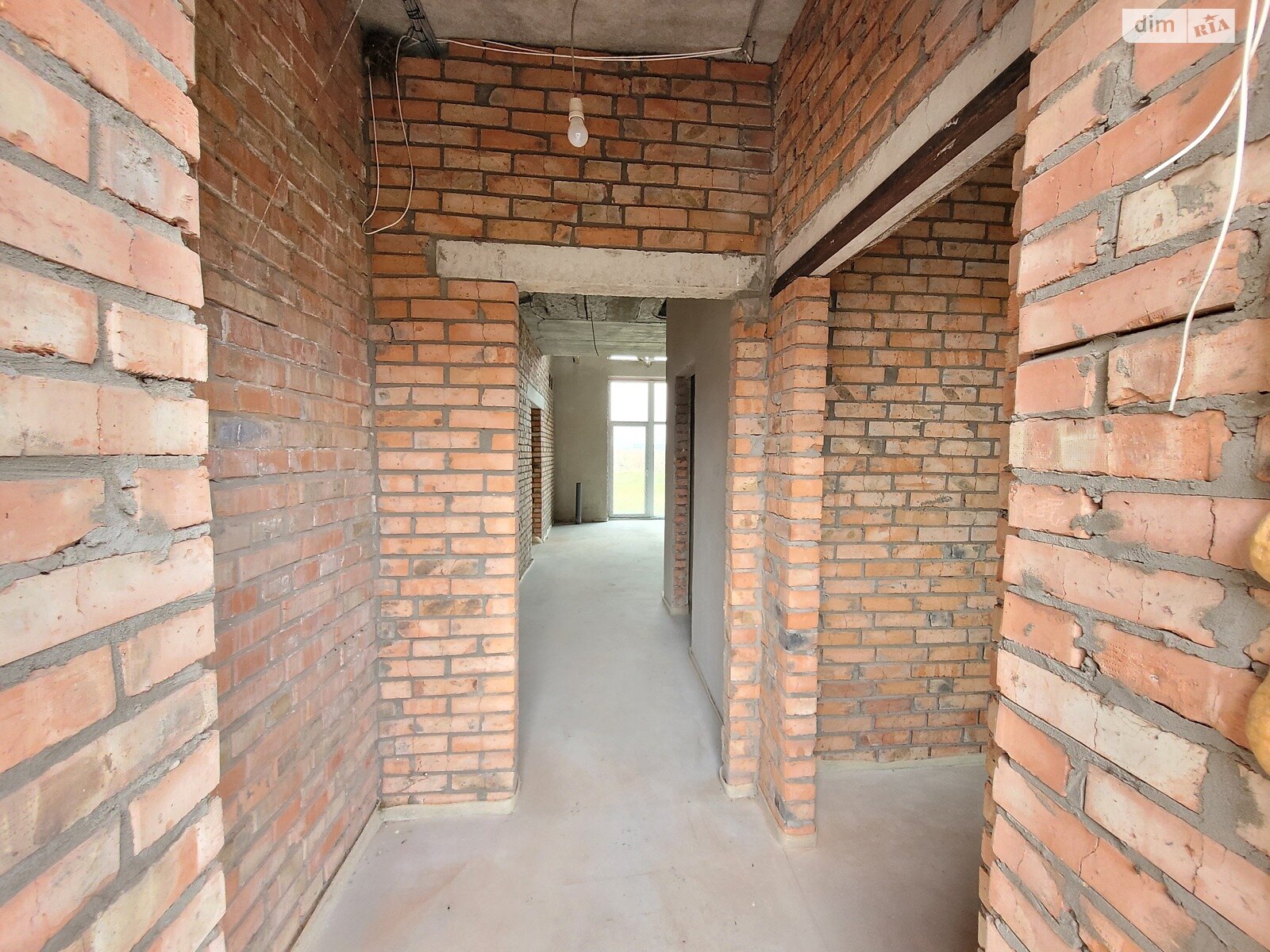 двоповерховий будинок з гаражем, 150 кв. м, цегла. Продаж у Струмівці фото 1 двоповерховий будинок з гаражем, 150 кв. м, цегла. Продаж у Струмівці фото 1
