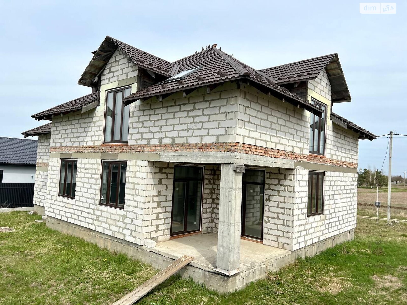 двухэтажный дом с гаражом, 237 кв. м, газобетон. Продажа в Струмовке фото 1 двухэтажный дом с гаражом, 237 кв. м, газобетон. Продажа в Струмовке фото 1