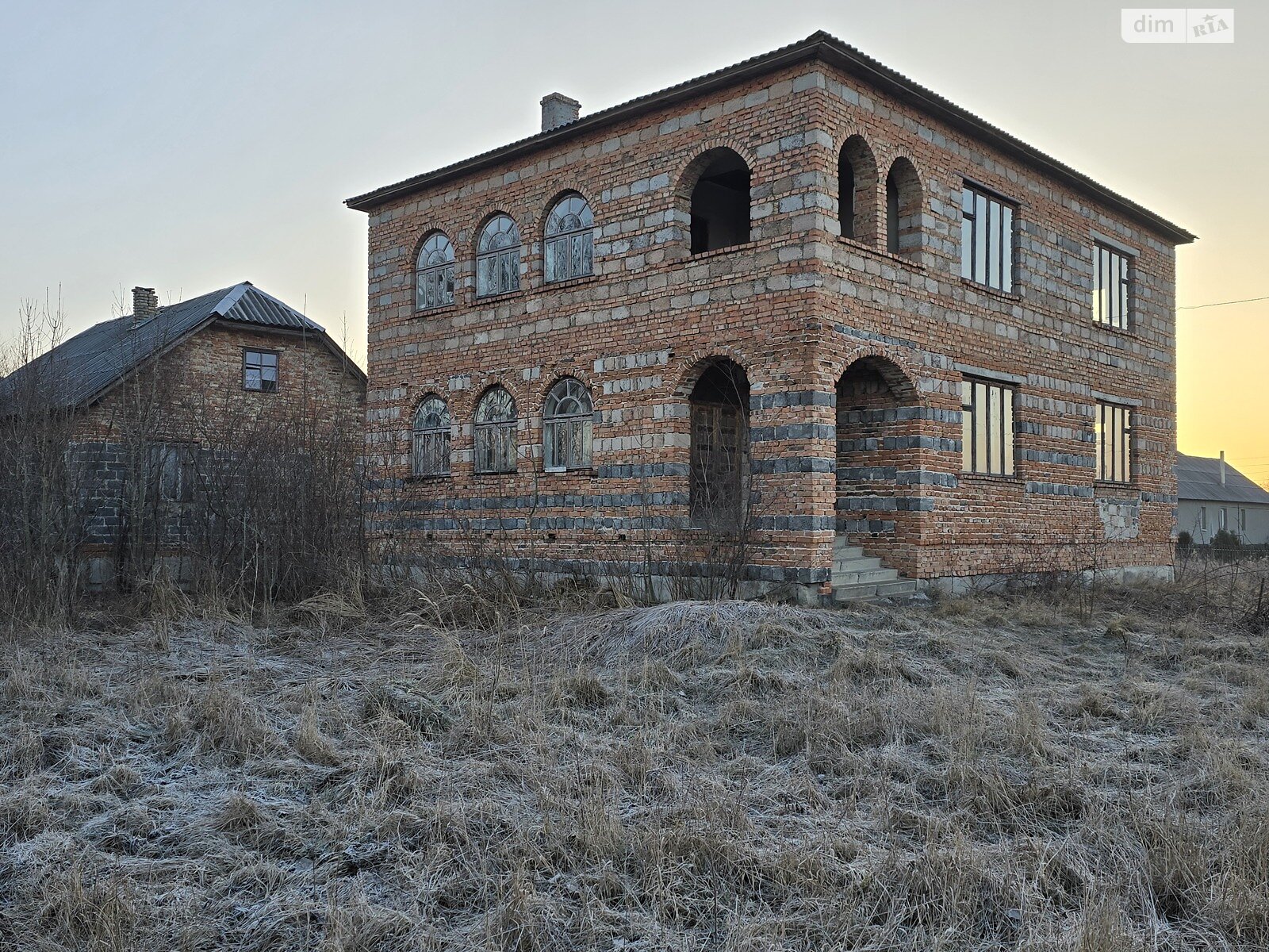 двоповерховий будинок з верандою, 212.3 кв. м, цегла. Продаж у Студинці фото 1 двоповерховий будинок з верандою, 212.3 кв. м, цегла. Продаж у Студинці фото 1