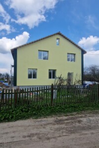 двухэтажный дом с гаражом, 200 кв. м, кирпич силикатный. Продажа в Стуфчинцах фото 2