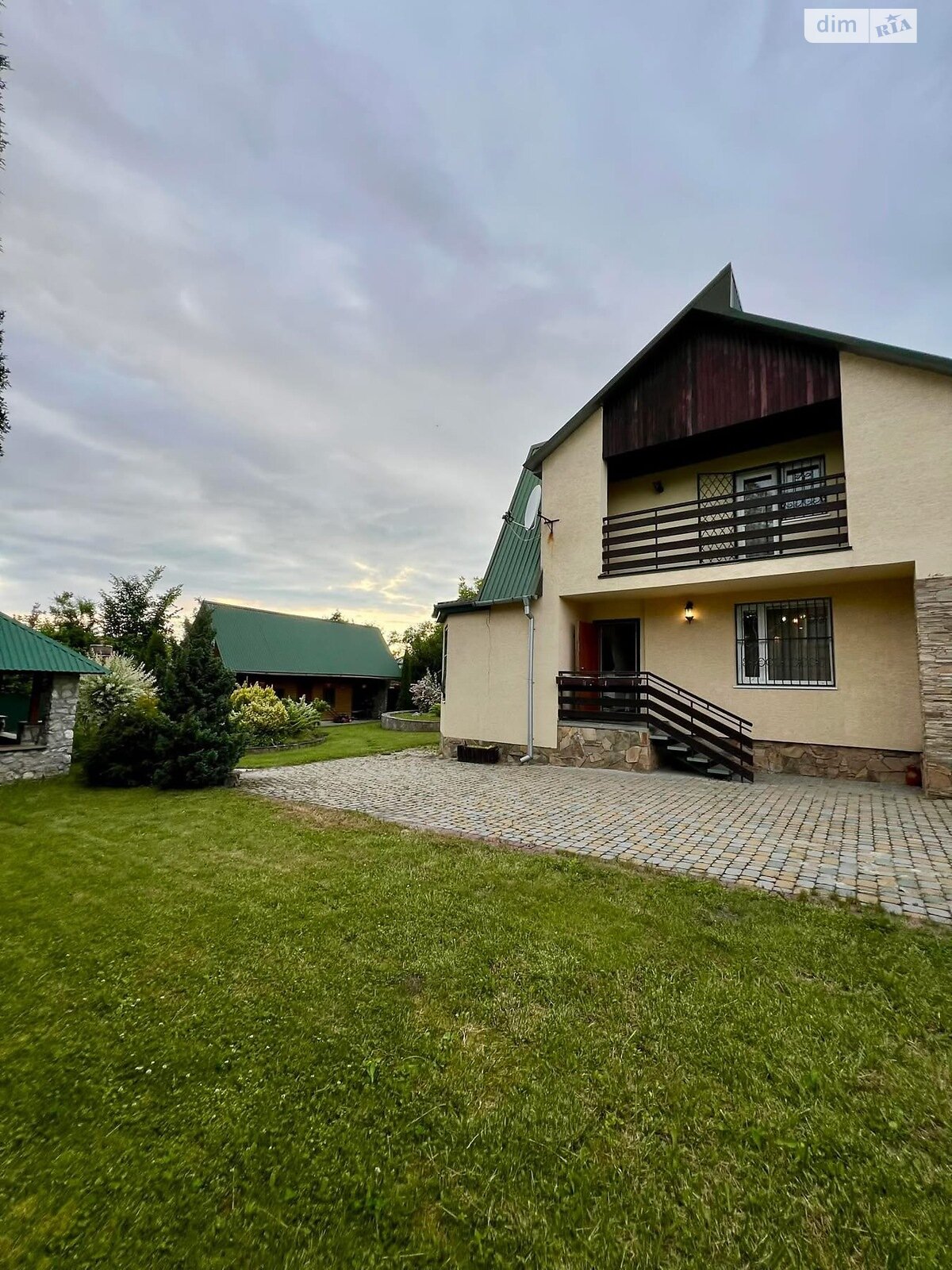 двоповерховий будинок з верандою, 112 кв. м, цегла. Продаж у Романівці фото 1 двоповерховий будинок з верандою, 112 кв. м, цегла. Продаж у Романівці фото 1