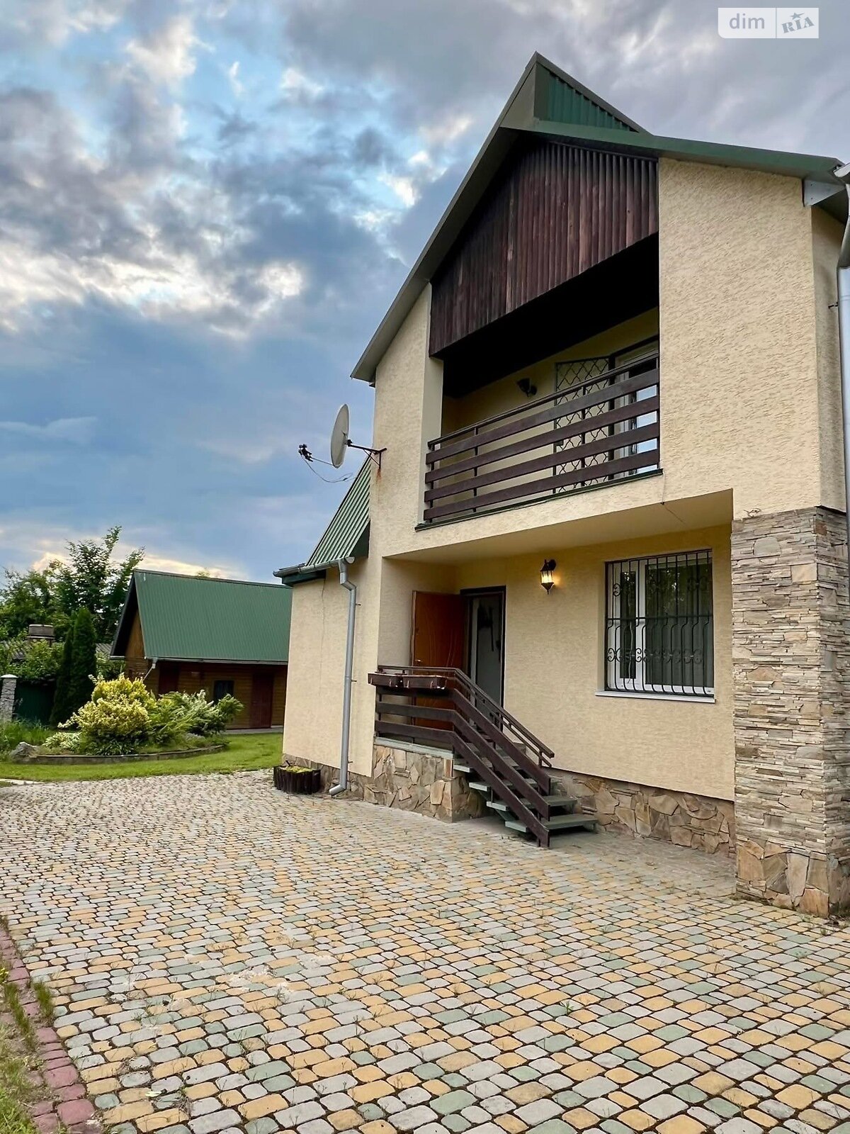 двоповерховий будинок з верандою, 112 кв. м, цегла. Продаж у Романівці фото 1 двоповерховий будинок з верандою, 112 кв. м, цегла. Продаж у Романівці фото 1