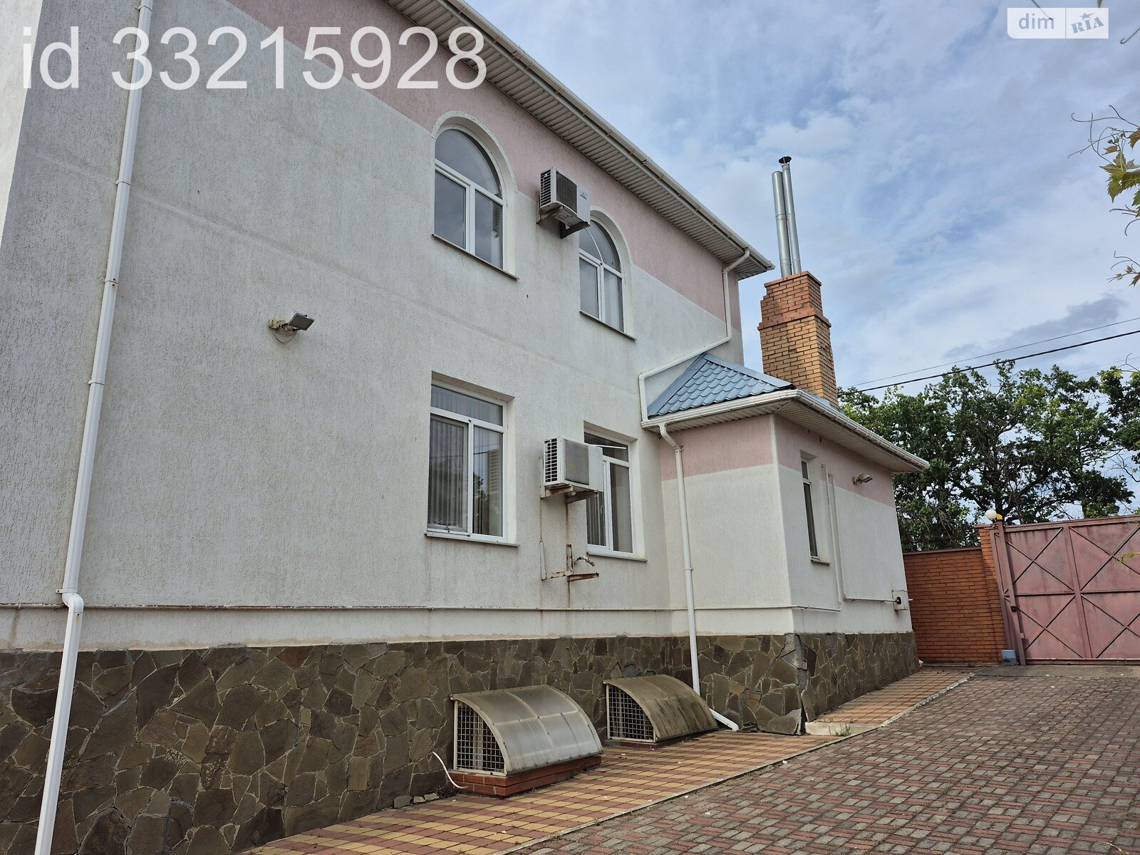 трехэтажный дом с гаражом, 341.5 кв. м, ракушечник (ракушняк). Продажа в Сухом Лимане фото 1 трехэтажный дом с гаражом, 341.5 кв. м, ракушечник (ракушняк). Продажа в Сухом Лимане фото 1