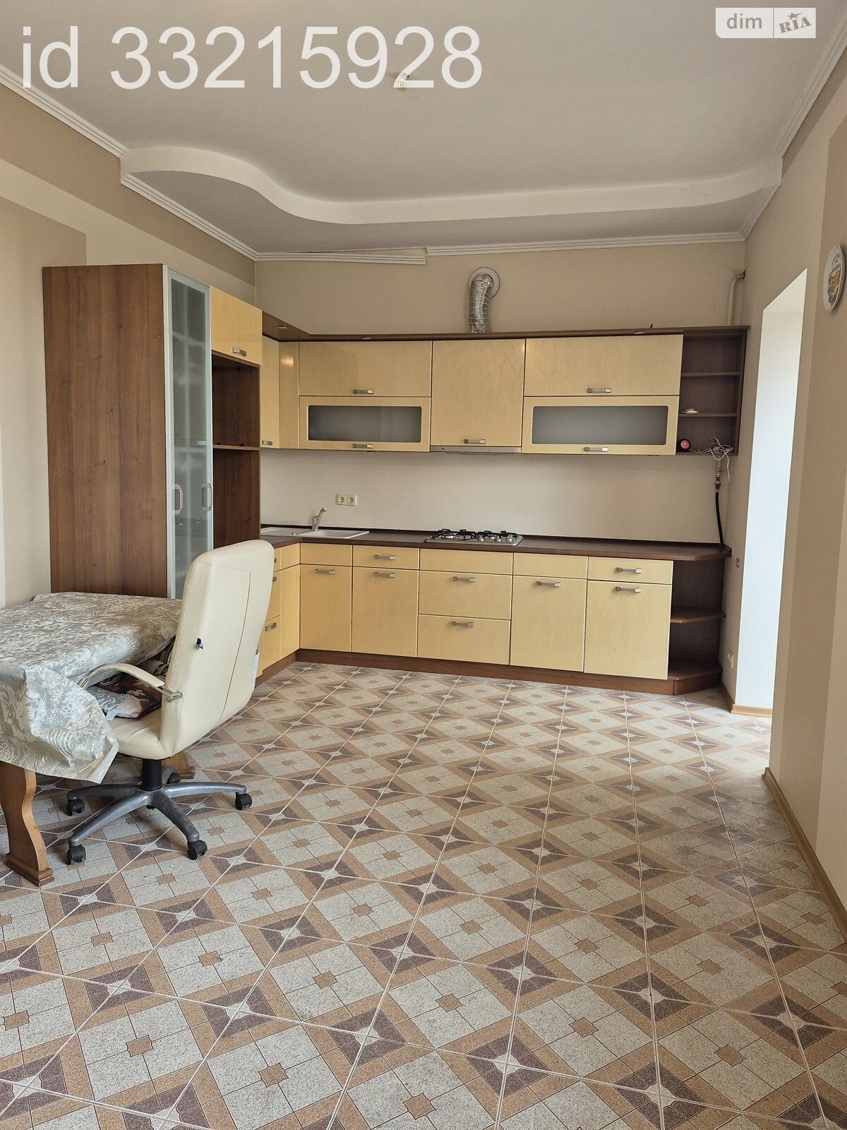 трехэтажный дом с гаражом, 341.5 кв. м, ракушечник (ракушняк). Продажа в Сухом Лимане фото 1 трехэтажный дом с гаражом, 341.5 кв. м, ракушечник (ракушняк). Продажа в Сухом Лимане фото 1