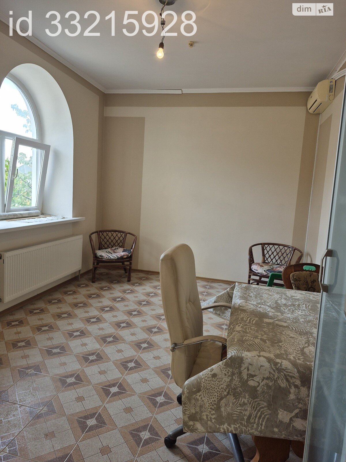 трехэтажный дом с гаражом, 341.5 кв. м, ракушечник (ракушняк). Продажа в Сухом Лимане фото 1 трехэтажный дом с гаражом, 341.5 кв. м, ракушечник (ракушняк). Продажа в Сухом Лимане фото 1