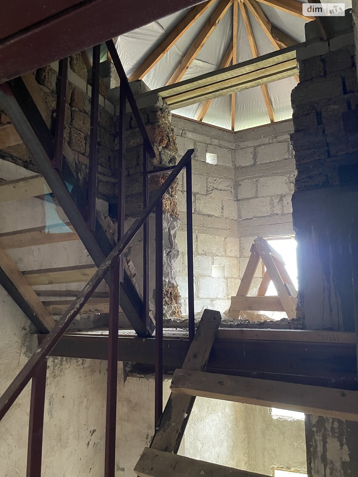 триповерховий будинок з гаражем, 250 кв. м, піноблок. Продаж у Сухому Лимані фото 1 триповерховий будинок з гаражем, 250 кв. м, піноблок. Продаж у Сухому Лимані фото 1