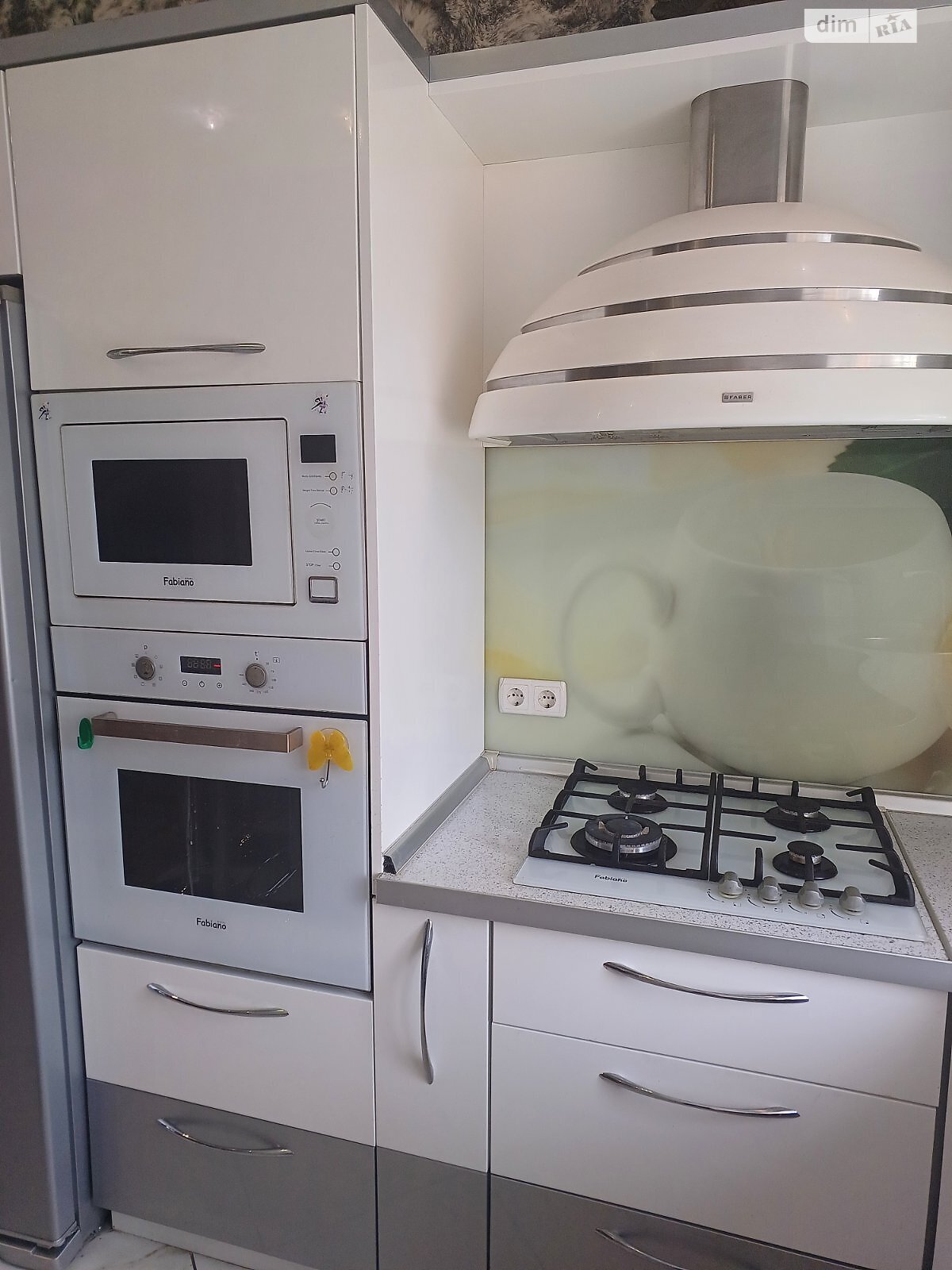 триповерховий будинок з верандою, 146.6 кв. м, шлакоблок. Продаж у Сухому Лимані фото 1 триповерховий будинок з верандою, 146.6 кв. м, шлакоблок. Продаж у Сухому Лимані фото 1