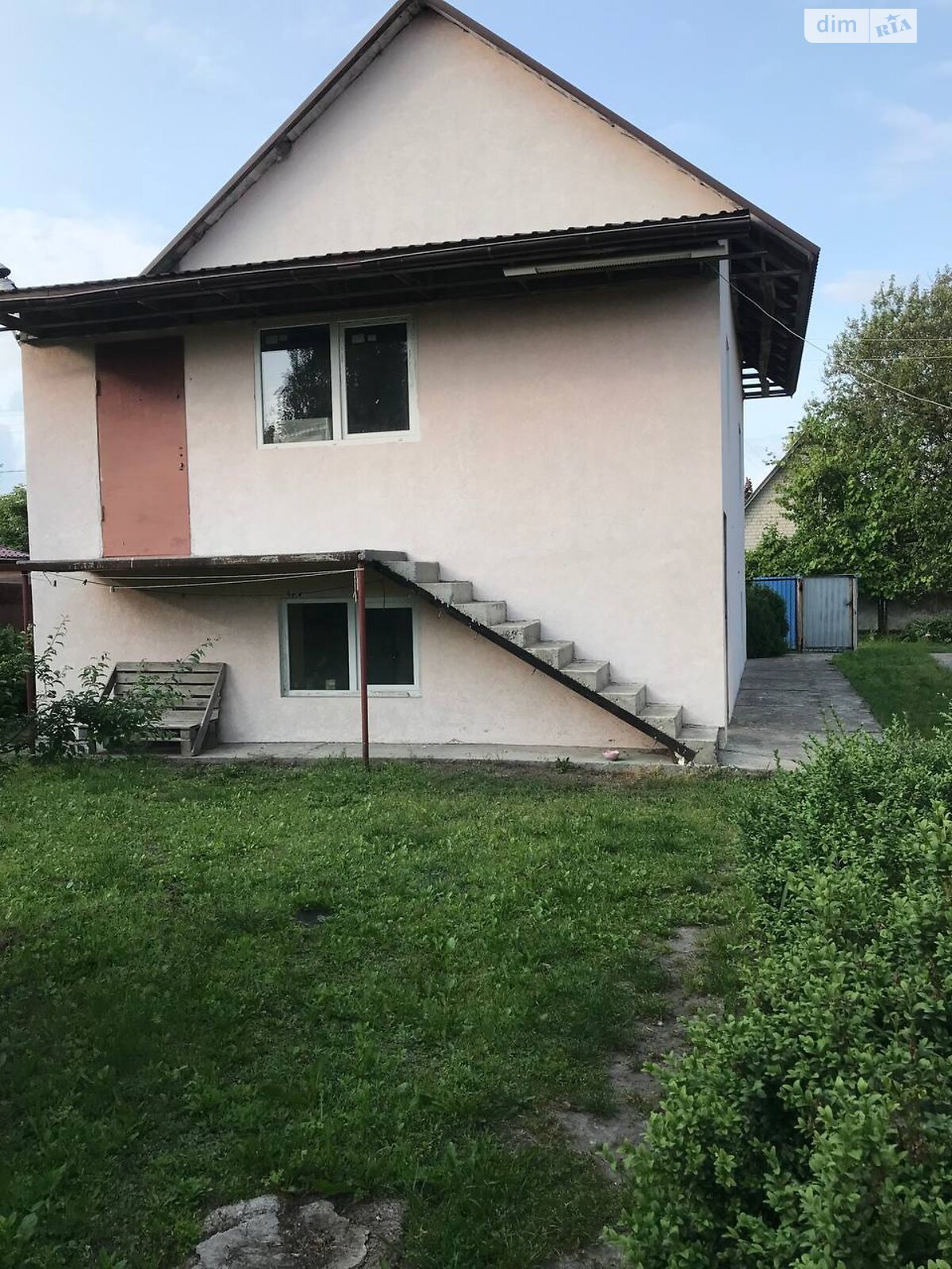 трехэтажный дом с отоплением, 130 кв. м, кирпич. Продажа в Сулимовке фото 1 трехэтажный дом с отоплением, 130 кв. м, кирпич. Продажа в Сулимовке фото 1