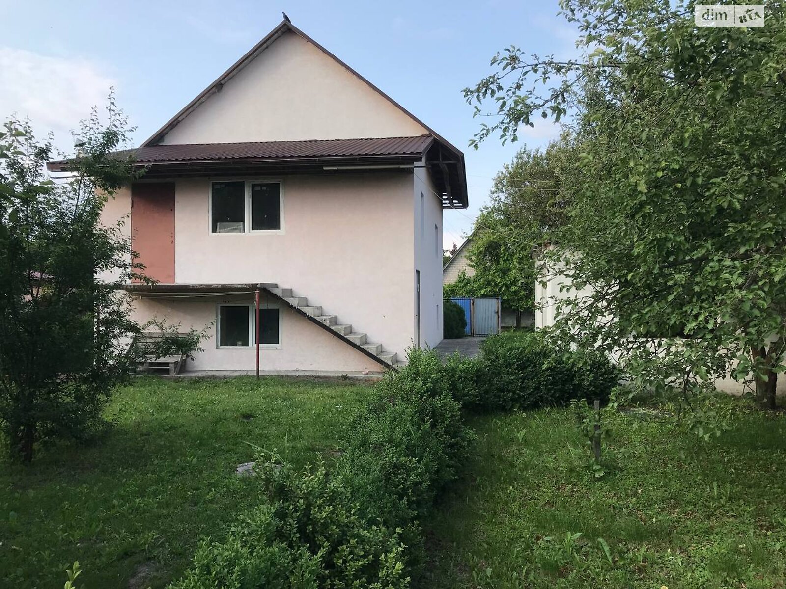трехэтажный дом с отоплением, 130 кв. м, кирпич. Продажа в Сулимовке фото 1 трехэтажный дом с отоплением, 130 кв. м, кирпич. Продажа в Сулимовке фото 1