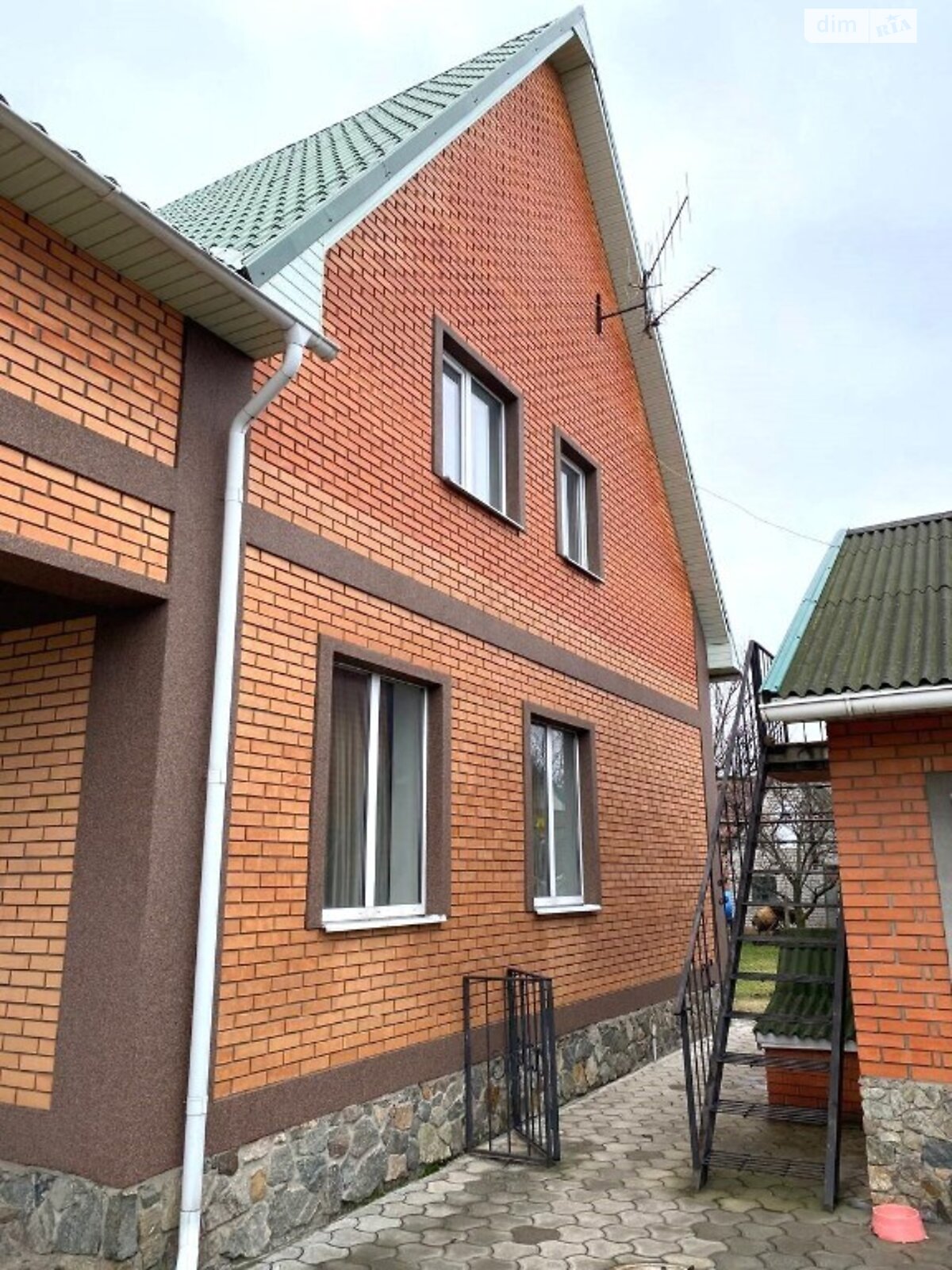 двухэтажный дом веранда, 260 кв. м, кирпич. Продажа в Сурско-Литовском фото 1