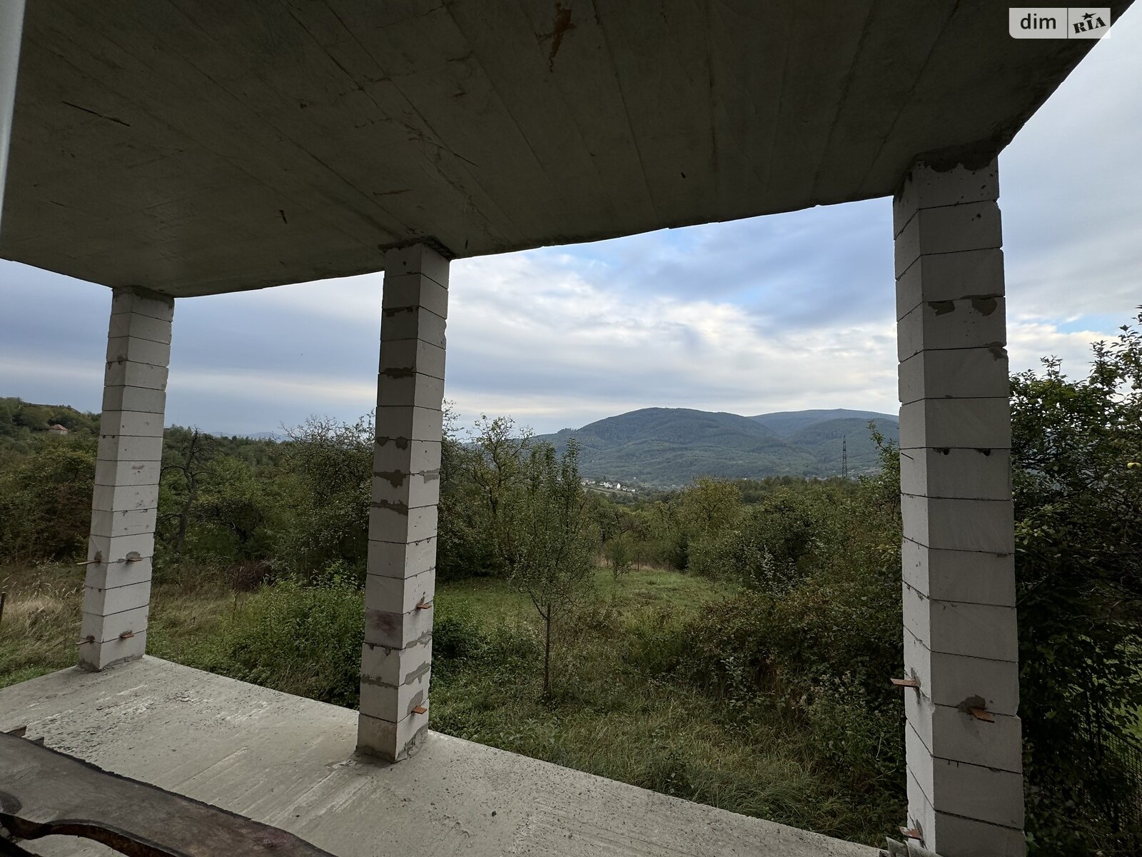 двоповерховий будинок, 238 кв. м, піноблок. Продаж у Сускове фото 1 двоповерховий будинок, 238 кв. м, піноблок. Продаж у Сускове фото 1