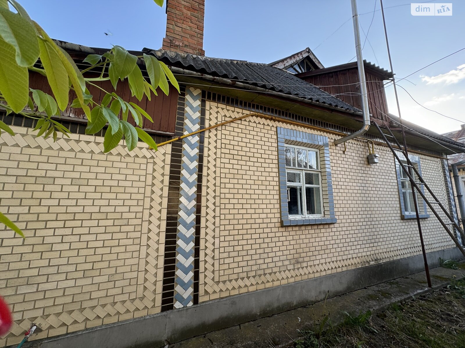 одноповерховий будинок з опаленням, 72 кв. м, шлакобетон. Продаж у Сутисках фото 1 одноповерховий будинок з опаленням, 72 кв. м, шлакобетон. Продаж у Сутисках фото 1