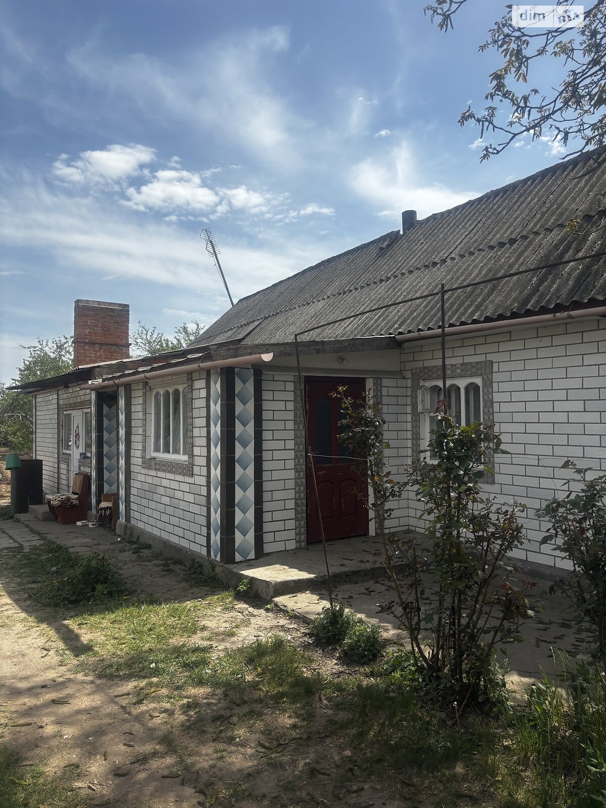 одноэтажный дом с верандой, 60 кв. м, кирпич. Продажа в Сутисках фото 1 одноэтажный дом с верандой, 60 кв. м, кирпич. Продажа в Сутисках фото 1