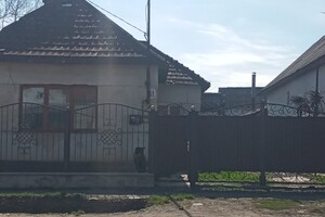 одноповерховий будинок, 67.5 кв. м, цегла саманна. Продаж в Сваляві, район Свалява фото 2