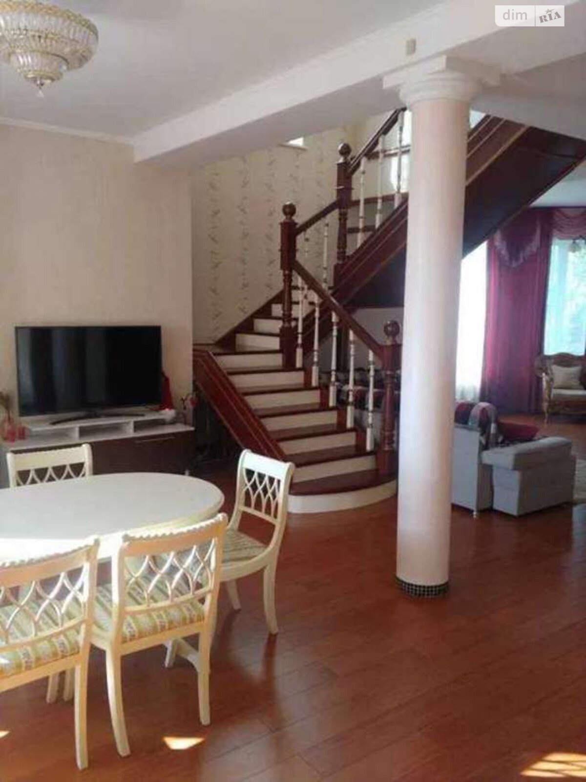 двухэтажный дом с ремонтом, 290 кв. м, кирпич. Продажа в Святопетровское фото 1 двухэтажный дом с ремонтом, 290 кв. м, кирпич. Продажа в Святопетровское фото 1