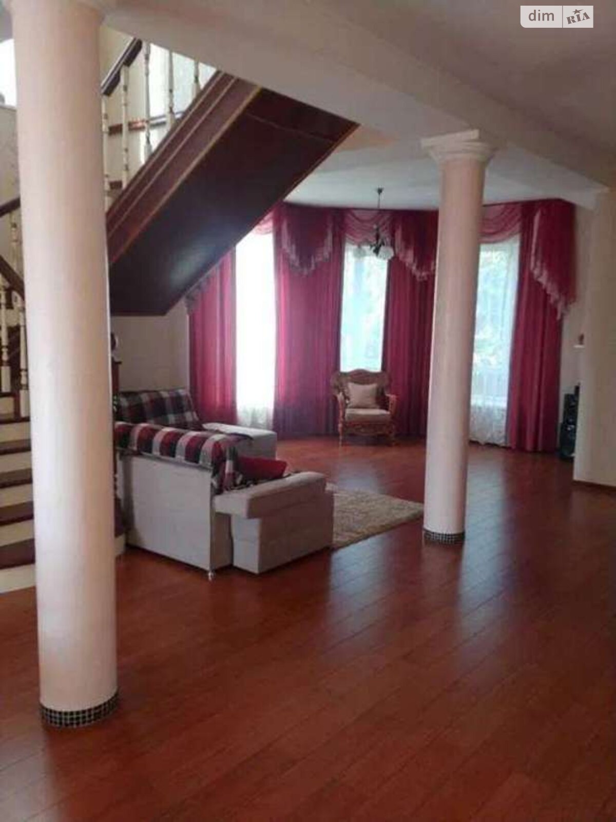 двухэтажный дом с ремонтом, 290 кв. м, кирпич. Продажа в Святопетровское фото 1 двухэтажный дом с ремонтом, 290 кв. м, кирпич. Продажа в Святопетровское фото 1