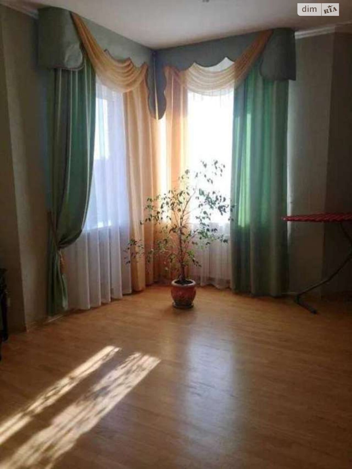 двухэтажный дом с ремонтом, 290 кв. м, кирпич. Продажа в Святопетровское фото 1 двухэтажный дом с ремонтом, 290 кв. м, кирпич. Продажа в Святопетровское фото 1