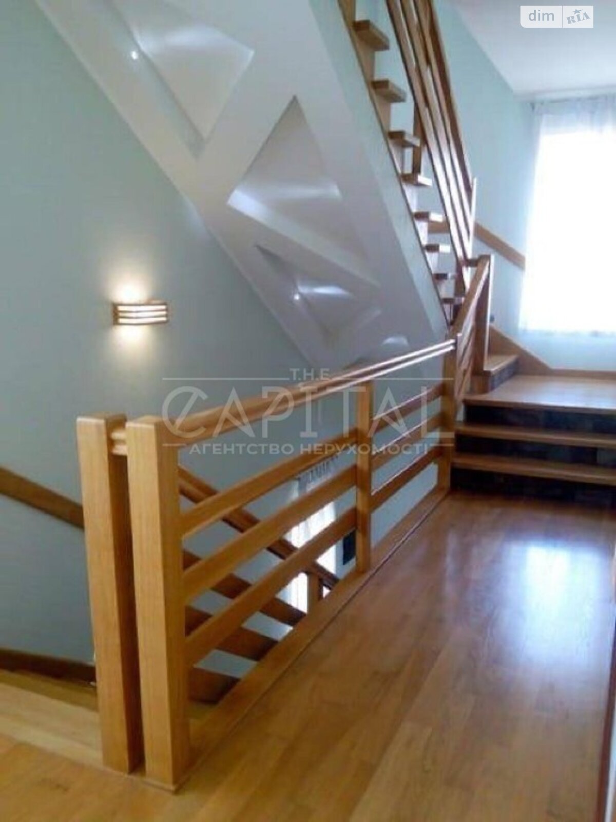 трехэтажный дом, 526 кв. м, кирпич. Продажа в Святопетровское фото 1 трехэтажный дом, 526 кв. м, кирпич. Продажа в Святопетровское фото 1