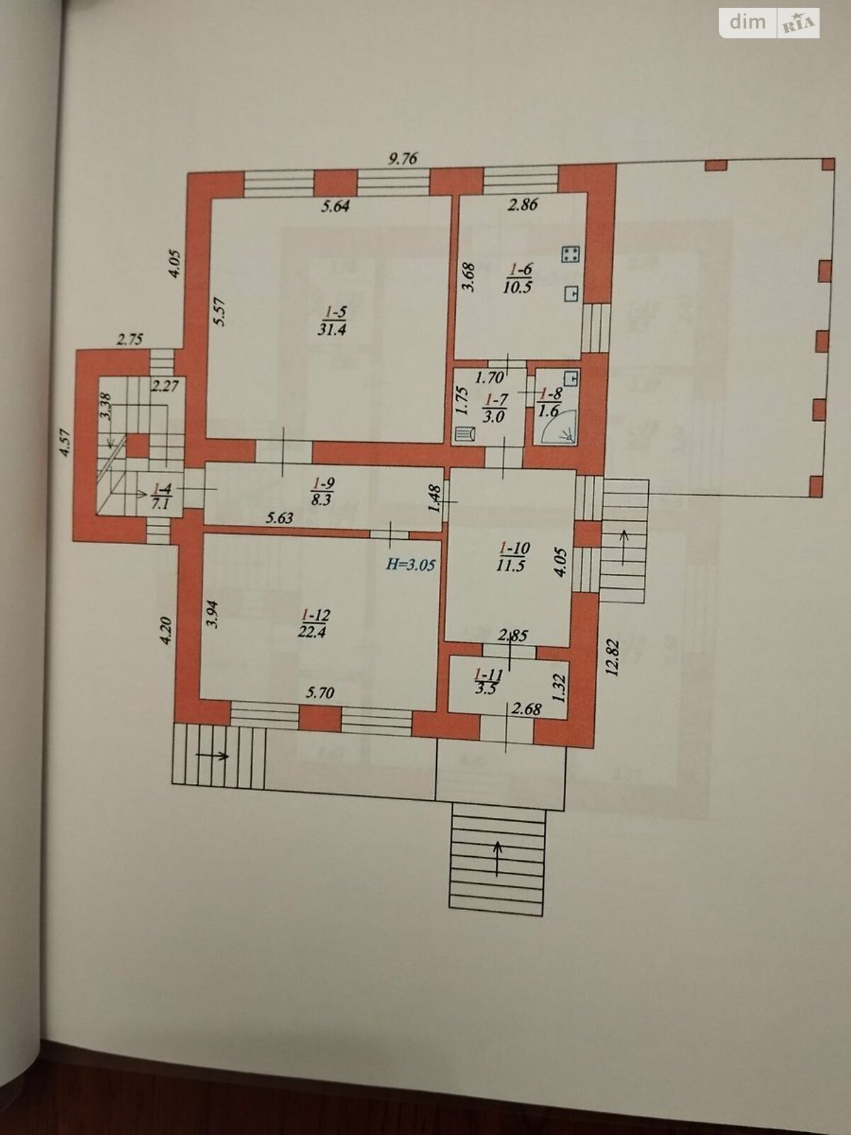 трехэтажный дом с гаражом, 305 кв. м, кирпич. Продажа в Святопетровское фото 1