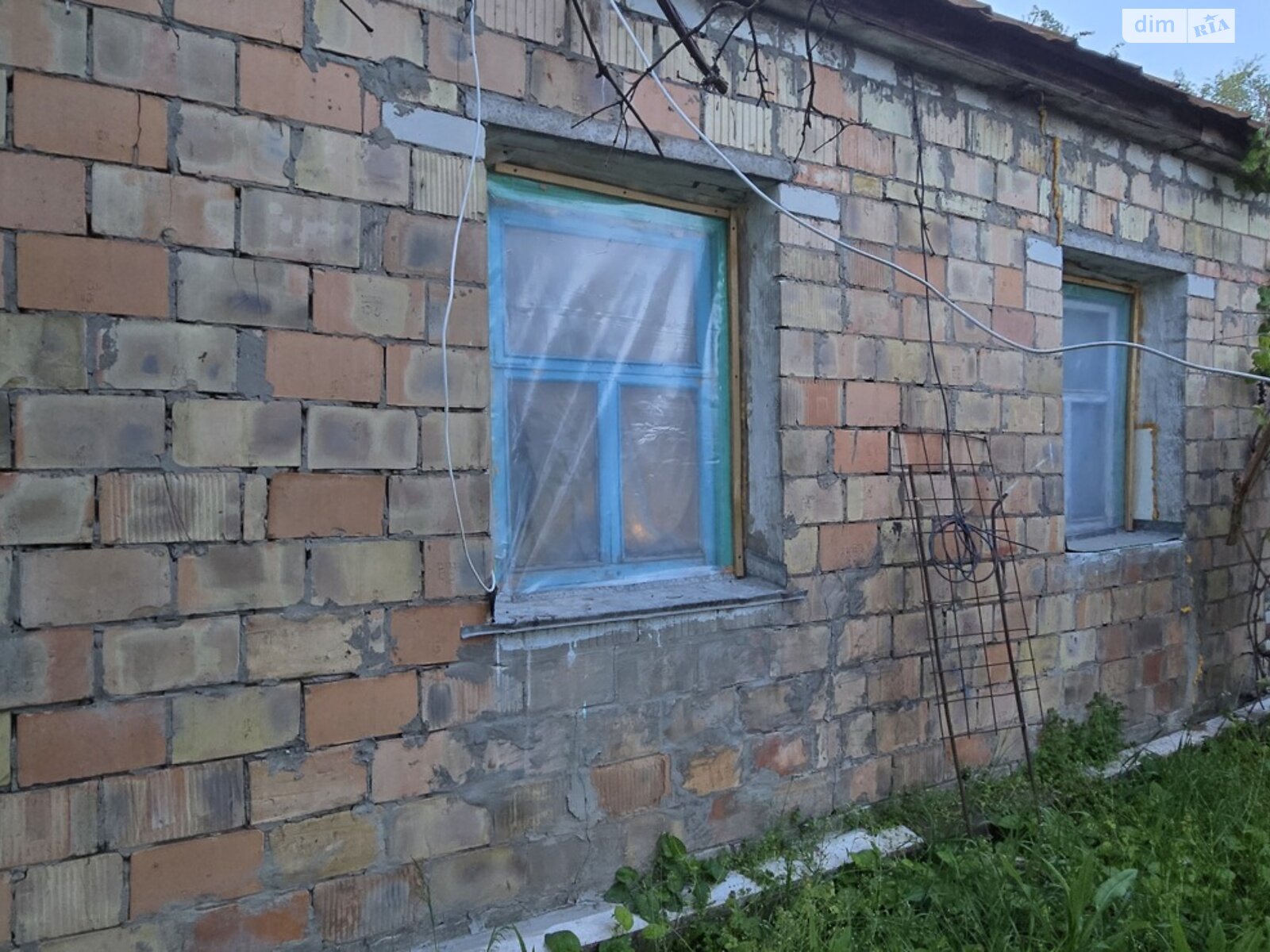 одноэтажный дом с отоплением, 50 кв. м, дерево и кирпич. Продажа в Сыраи фото 1 одноэтажный дом с отоплением, 50 кв. м, дерево и кирпич. Продажа в Сыраи фото 1