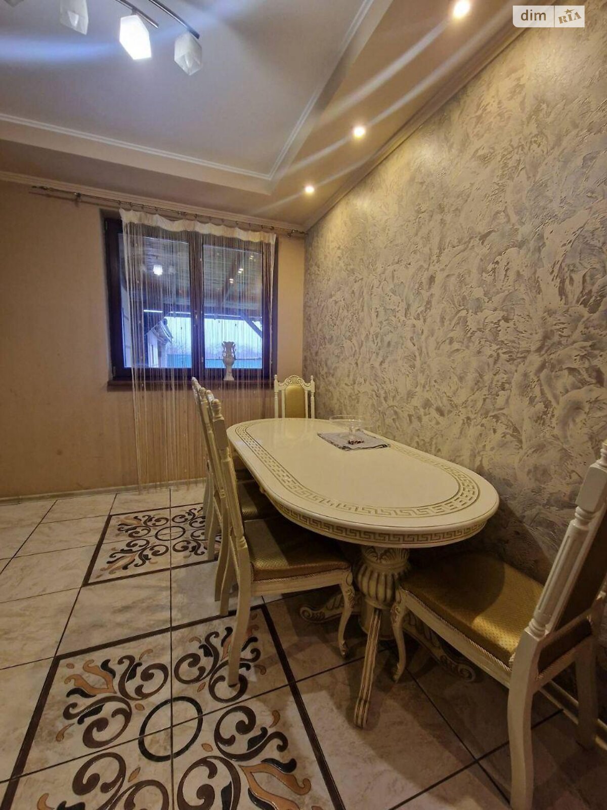 двухэтажный дом, 100 кв. м, кирпич. Продажа в Сюртом фото 1 двухэтажный дом, 100 кв. м, кирпич. Продажа в Сюртом фото 1
