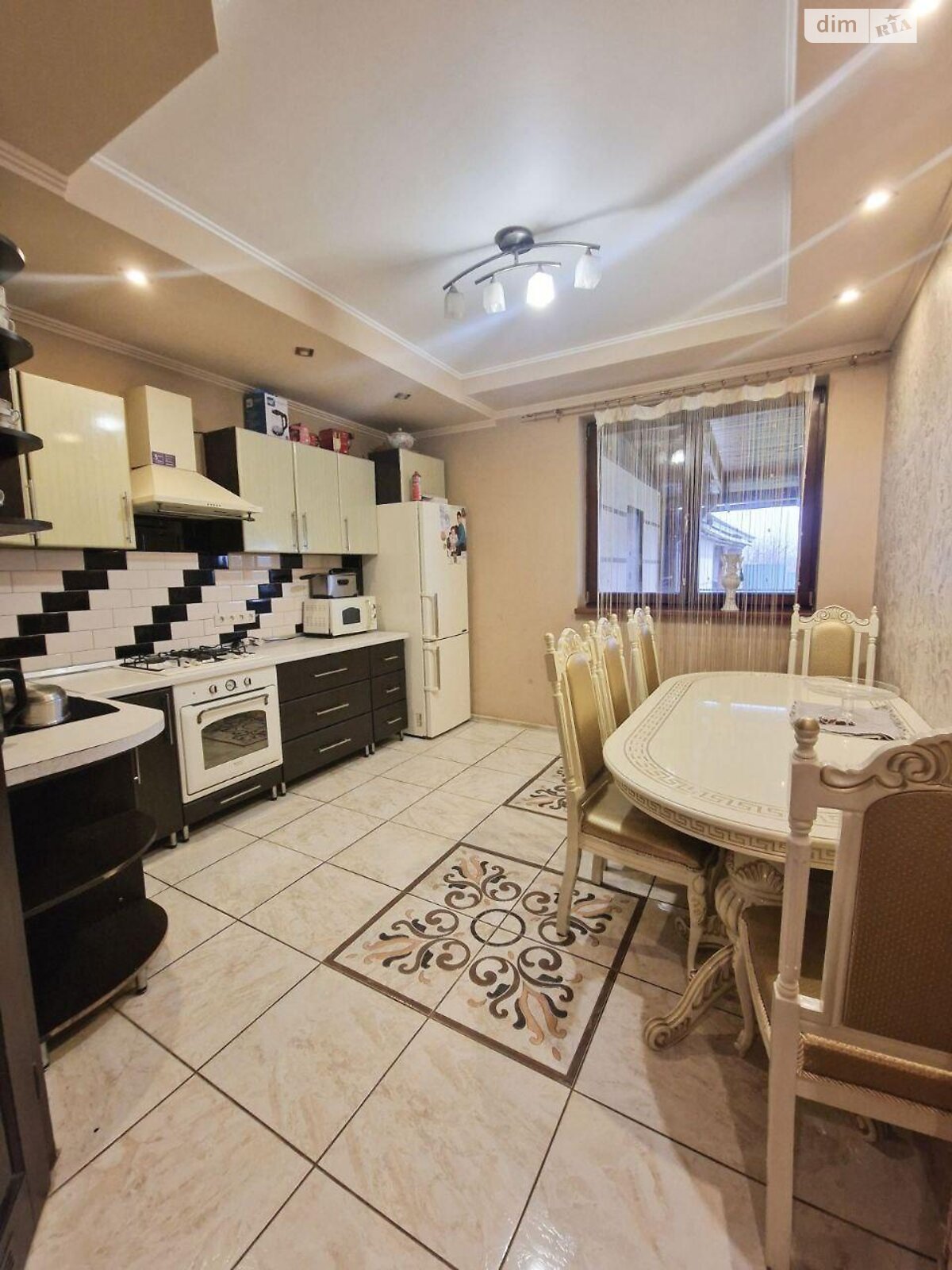 двухэтажный дом, 100 кв. м, кирпич. Продажа в Сюртом фото 1 двухэтажный дом, 100 кв. м, кирпич. Продажа в Сюртом фото 1