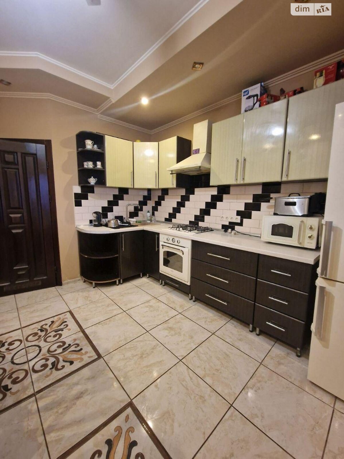 двухэтажный дом, 100 кв. м, кирпич. Продажа в Сюртом фото 1 двухэтажный дом, 100 кв. м, кирпич. Продажа в Сюртом фото 1