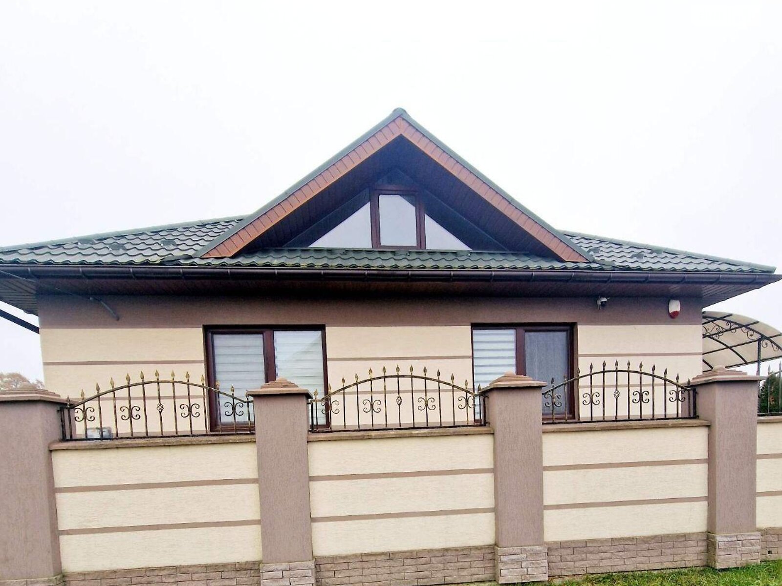 двухэтажный дом, 100 кв. м, кирпич. Продажа в Сюртом фото 1 двухэтажный дом, 100 кв. м, кирпич. Продажа в Сюртом фото 1
