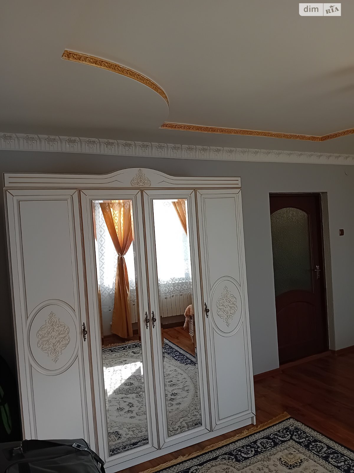 двоповерховий будинок з гаражем, 200 кв. м, цегла. Продаж у Сюрте фото 1 двоповерховий будинок з гаражем, 200 кв. м, цегла. Продаж у Сюрте фото 1