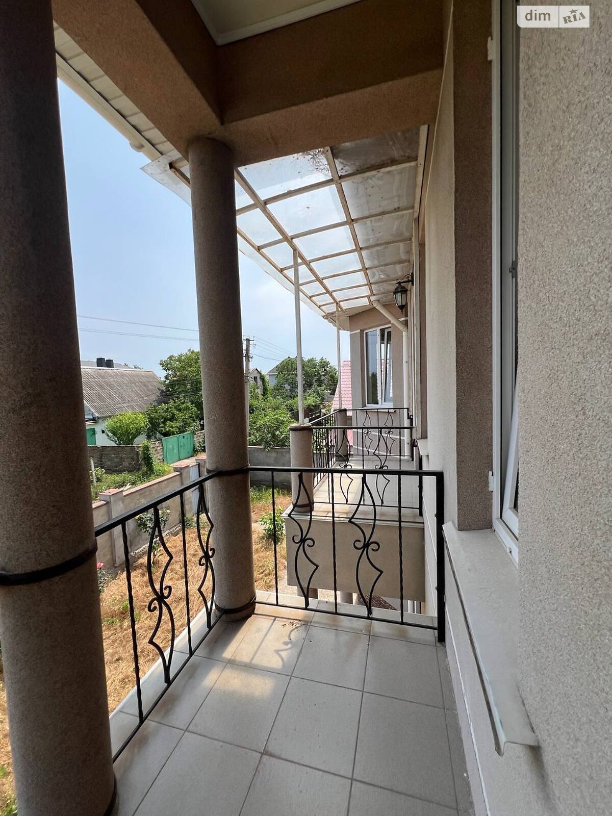 двухэтажный дом с верандой, 231.6 кв. м, керамический кирпич. Продажа в Таирово район Совиньон фото 1 двухэтажный дом с верандой, 231.6 кв. м, керамический кирпич. Продажа в Таирово район Совиньон фото 1