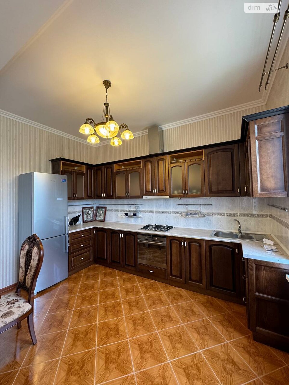 двухэтажный дом с верандой, 231.6 кв. м, керамический кирпич. Продажа в Таирово район Совиньон фото 1 двухэтажный дом с верандой, 231.6 кв. м, керамический кирпич. Продажа в Таирово район Совиньон фото 1