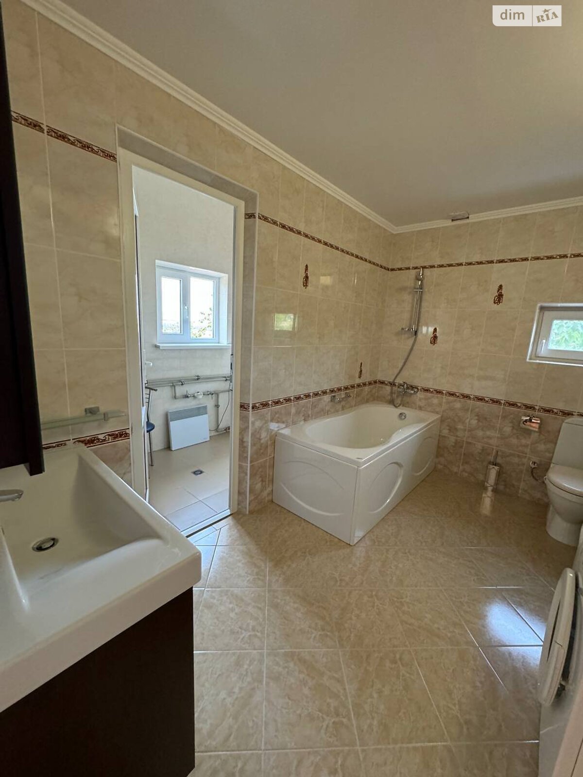 двухэтажный дом с верандой, 231.6 кв. м, керамический кирпич. Продажа в Таирово район Совиньон фото 1 двухэтажный дом с верандой, 231.6 кв. м, керамический кирпич. Продажа в Таирово район Совиньон фото 1