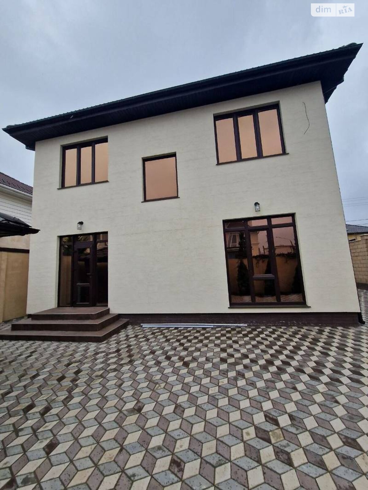 двоповерховий будинок з ремонтом, 150 кв. м, цегла. Продаж у Таїрове фото 1 двоповерховий будинок з ремонтом, 150 кв. м, цегла. Продаж у Таїрове фото 1