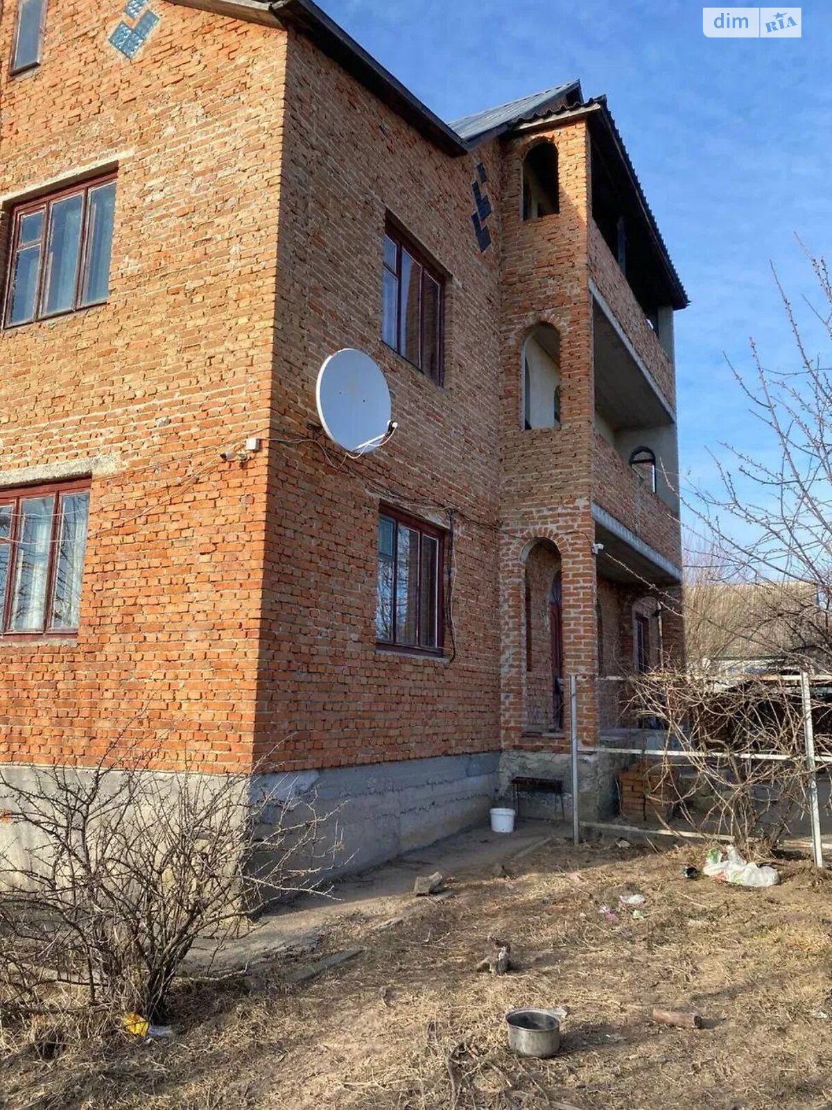 трехэтажный дом, 391.3 кв. м, кирпич. Продажа в Тараще район Тараща фото 1