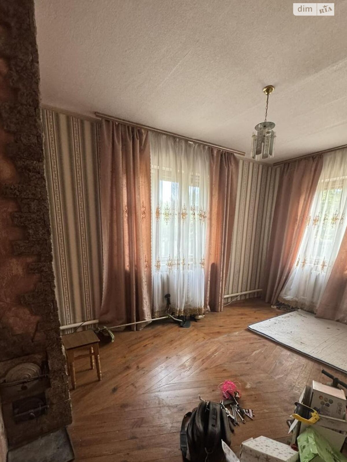 трехэтажный дом, 391.3 кв. м, кирпич. Продажа в Тараще район Тараща фото 1