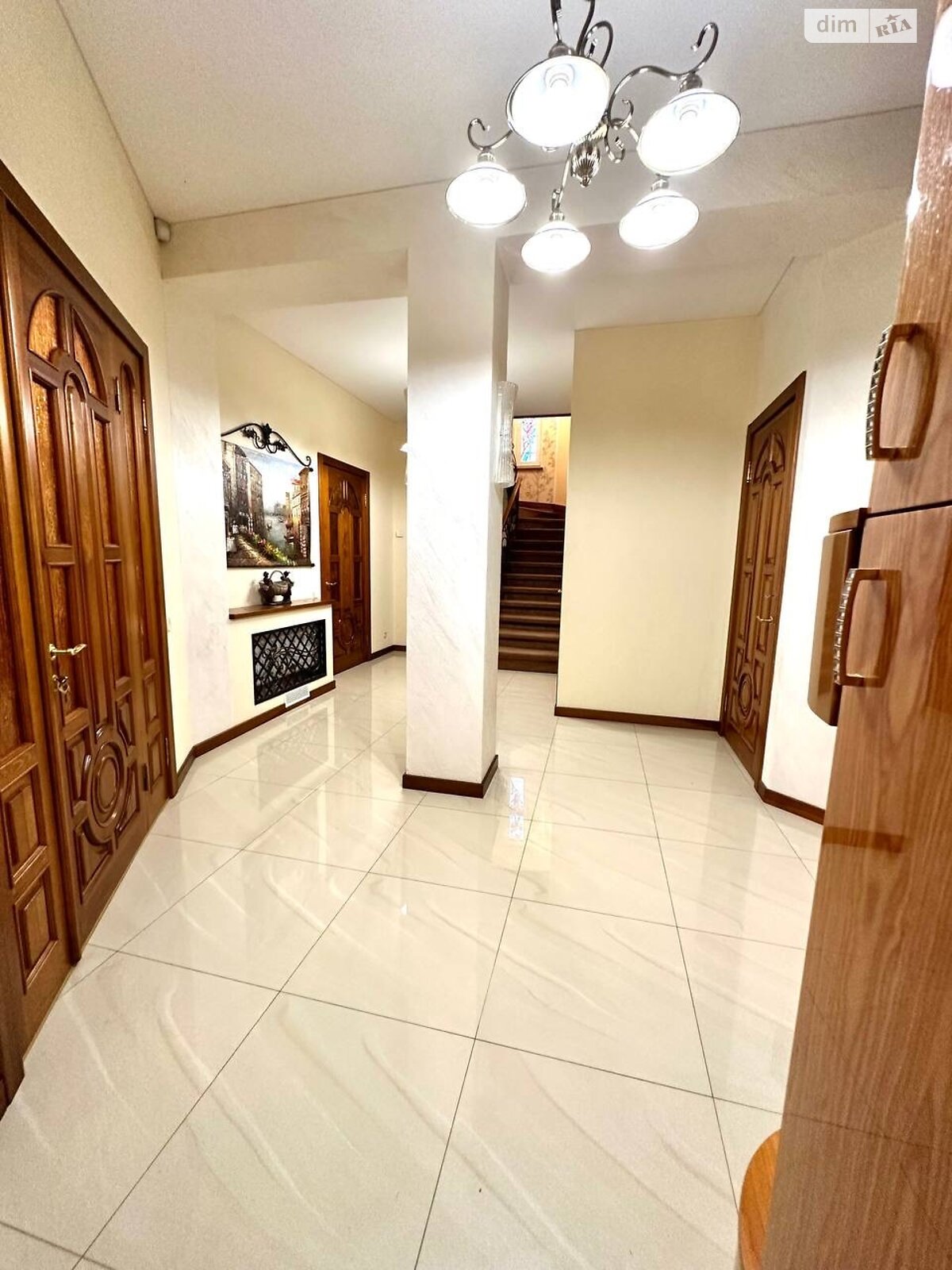 двоповерховий будинок з гаражем, 370.7 кв. м, цегла. Продаж у Тарасівці фото 1 двоповерховий будинок з гаражем, 370.7 кв. м, цегла. Продаж у Тарасівці фото 1