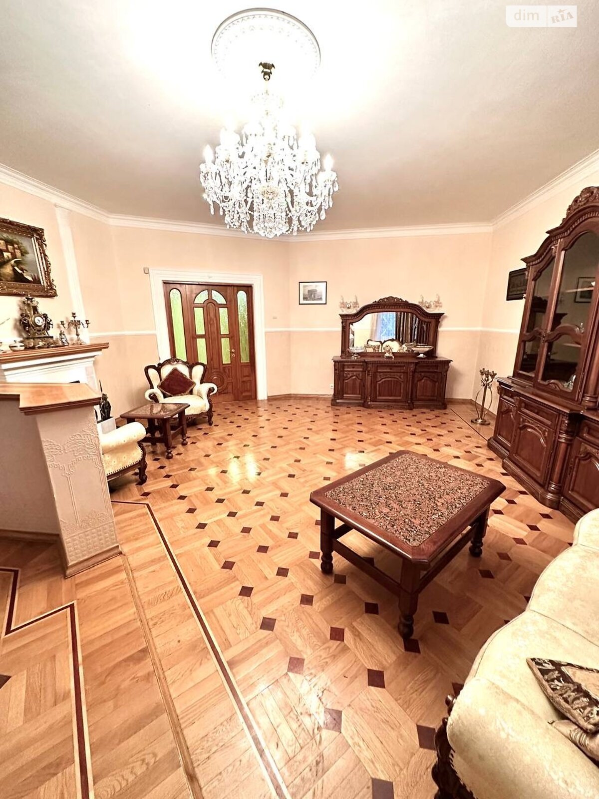 двоповерховий будинок з гаражем, 370.7 кв. м, цегла. Продаж у Тарасівці фото 1 двоповерховий будинок з гаражем, 370.7 кв. м, цегла. Продаж у Тарасівці фото 1