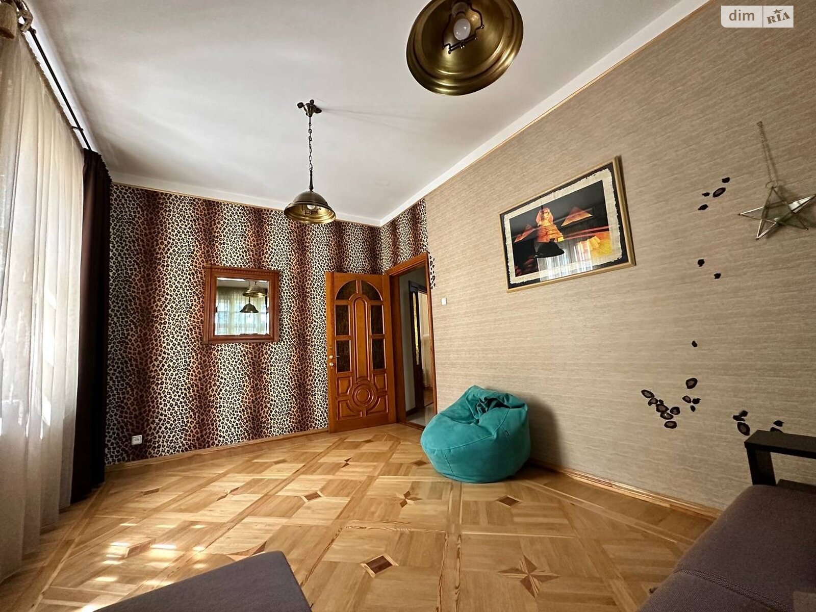 двоповерховий будинок з гаражем, 370.7 кв. м, цегла. Продаж у Тарасівці фото 1 двоповерховий будинок з гаражем, 370.7 кв. м, цегла. Продаж у Тарасівці фото 1