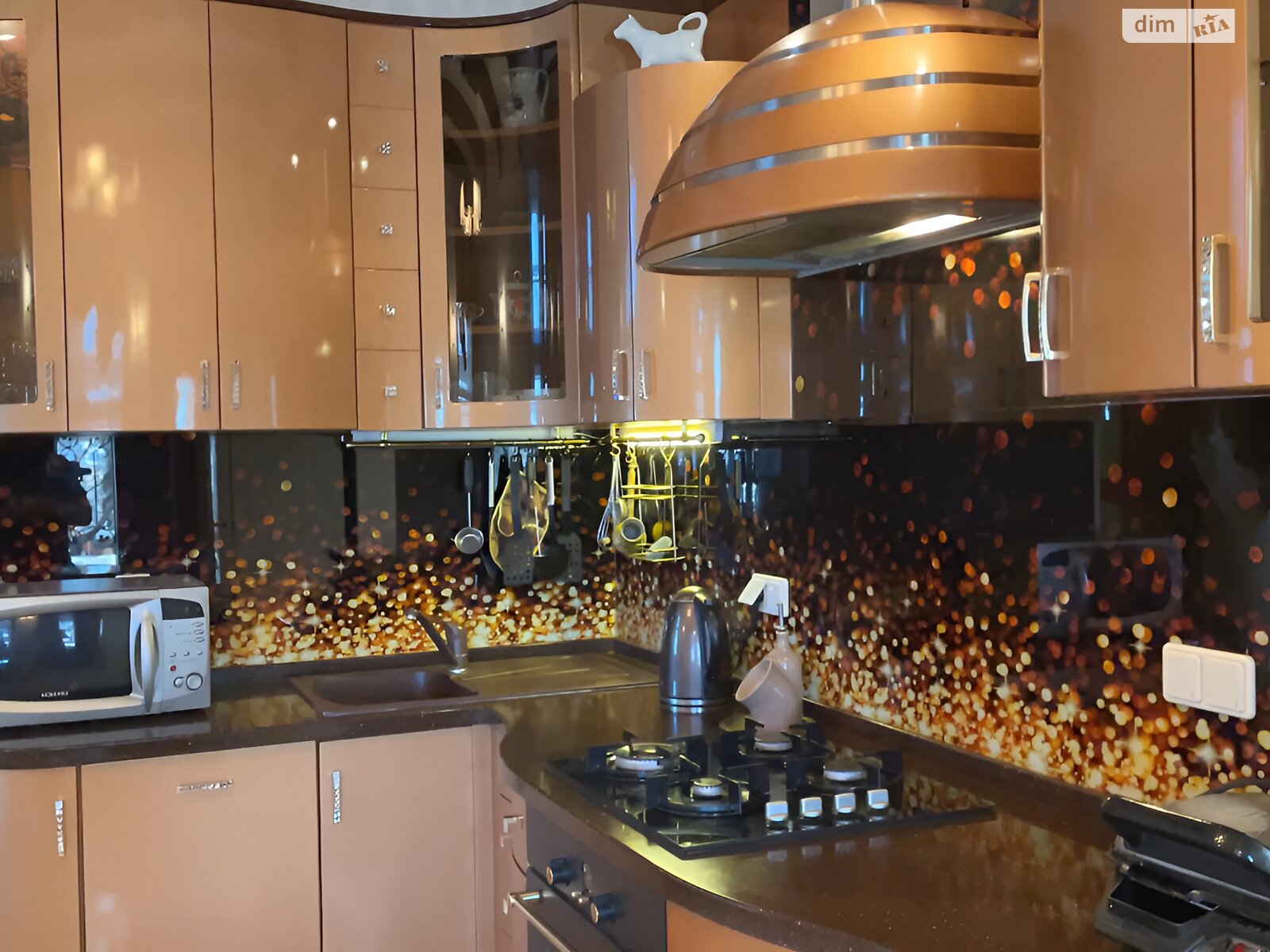 двоповерховий будинок з гаражем, 370.7 кв. м, цегла. Продаж у Тарасівці фото 1 двоповерховий будинок з гаражем, 370.7 кв. м, цегла. Продаж у Тарасівці фото 1