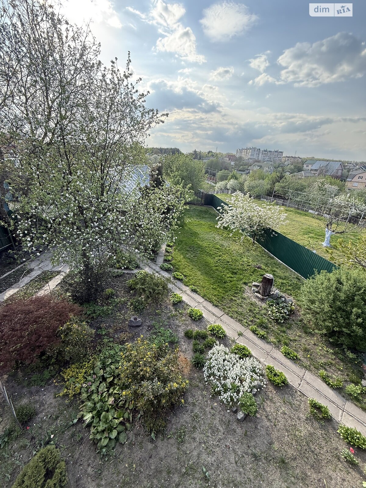 двоповерховий будинок з гаражем, 370.7 кв. м, цегла. Продаж у Тарасівці фото 1 двоповерховий будинок з гаражем, 370.7 кв. м, цегла. Продаж у Тарасівці фото 1