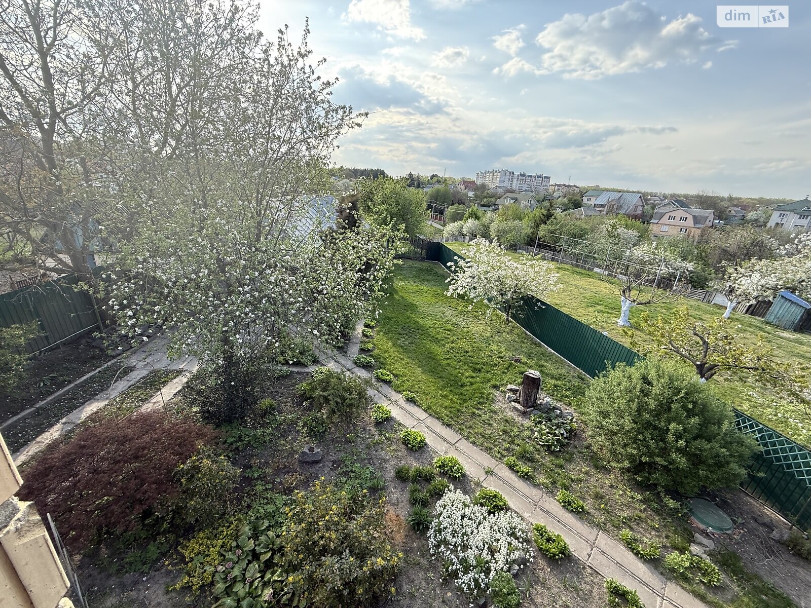 двоповерховий будинок з гаражем, 370.7 кв. м, цегла. Продаж у Тарасівці фото 1 двоповерховий будинок з гаражем, 370.7 кв. м, цегла. Продаж у Тарасівці фото 1