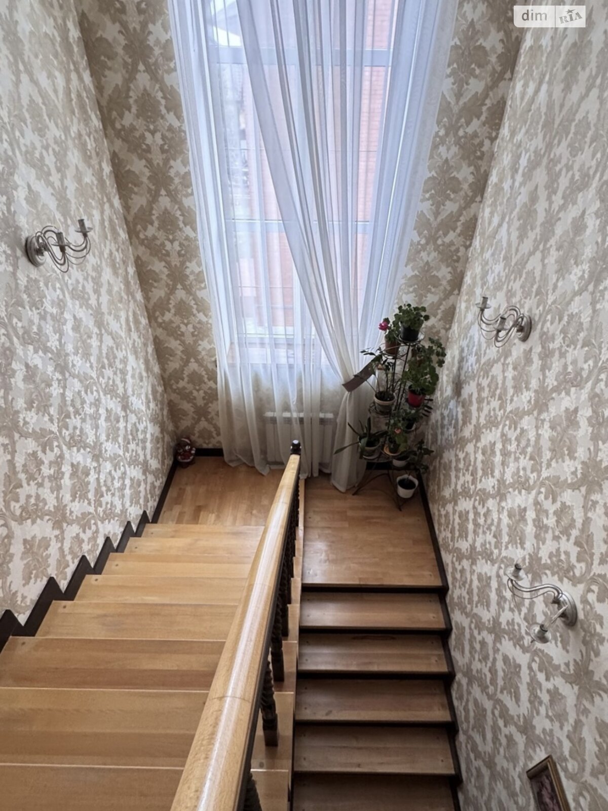двоповерховий будинок з ремонтом, 224.4 кв. м, цегла. Продаж у Тарасівці фото 1 двоповерховий будинок з ремонтом, 224.4 кв. м, цегла. Продаж у Тарасівці фото 1